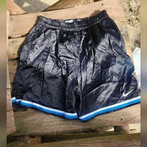 Womens Vintage 90's Nike Black & Blue Lined Shorts